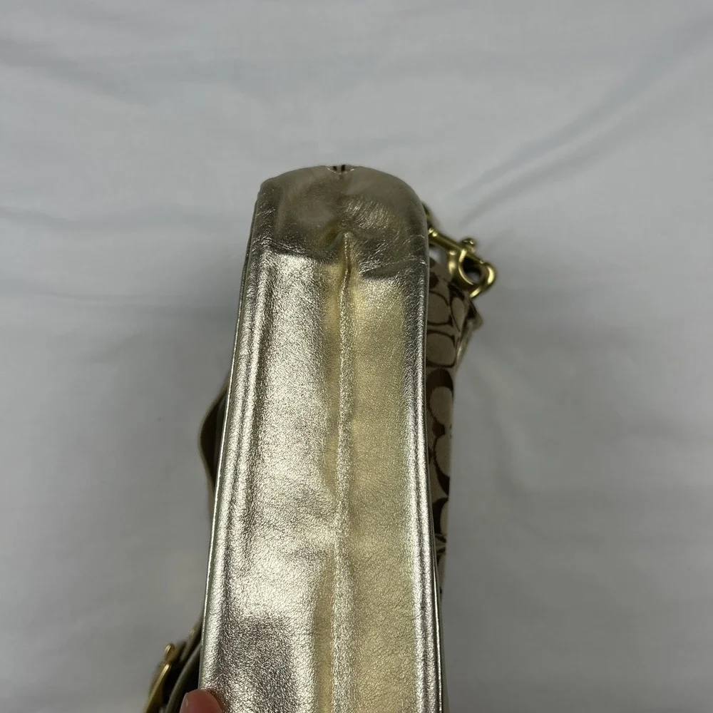 VTG Coach Signature F12857 Beige Gold Big Turn Lock Shoulder Bag Gold Hardware